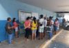 Pessoas se aglomeram em frente a secretaria de Natal por auxílio emergencial de R$ 600 Pessoas de aglomeram em frente à Secretaria Municipal de Assistência Social em busca de informações sobre auxílio do governo federal por causa do coronavírus — Foto: Kleber Teixeira/Inter TV Cabugi
