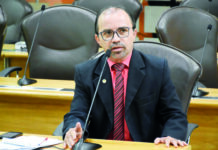 “Feito com muitos interesses por trás”, diz deputado sobre contrato do Governo com a Arena das Dunas