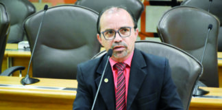 “Feito com muitos interesses por trás”, diz deputado sobre contrato do Governo com a Arena das Dunas