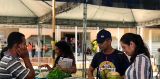 ‘Feira solidária’ pede doações para comprar alimentos de agricultores familiares e doar para comunidade carente de Natal Feira acontecia uma vez por mês na EAJ — Foto: Divulgação