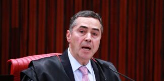 Ministro Luís Roberto Barroso toma posse como novo presidente do TSE