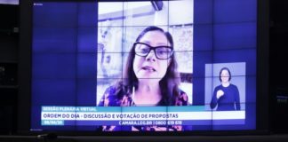 Proposta permite convenção partidária online