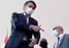 Bolsonaro livra agente público de punição por erro na pandemia da covid-19
