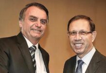 Bilionário que Bolsonaro colocou na Saúde defende cloroquina, mas é a favor de isolamento social Bolsonaro e Carlos Wizard (Reprodução)