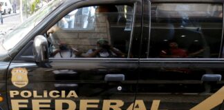 Empresário e publicitário ligados ao partido que Bolsonaro pretende criar são alvos de operação da PF