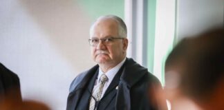 Fachin vota para manter Weintraub no inquérito das fake news