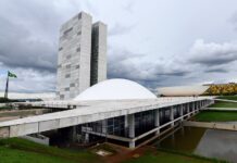 Davi confirma para terça-feira votação da PEC do adiamento das eleições municipais