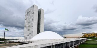 Davi confirma para terça-feira votação da PEC do adiamento das eleições municipais