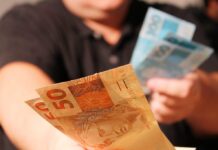 Projeto de 46 parlamentares estende auxílio de R$ 600 até fim do ano