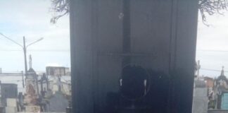 Homem é encontrado morto em cima de túmulo no Cemitério do Alecrim em Natal Homem é encontrado morto em cima de túmulo no Cemitério do Alecrim em Natal — Foto: Redes sociais