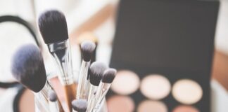 Noiva que pagou R$ 50 em maquiagem para casório será indenizada em R$ 3.500,00 por serviço ruim