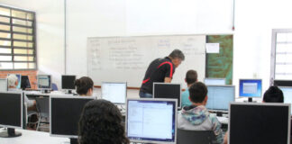 DF terá rodízio de alunos e medição de temperatura na volta às aulas