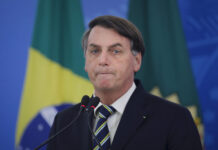 47% acham que Bolsonaro deve deixar a Presidência