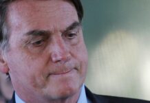 Facebook derruba rede de contas ligadas ao clã Bolsonaro e deputados do PSL