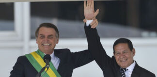 TSE reabre produção de provas em ações que pedem cassação da chapa de Bolsonaro