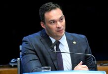 Em áudio, Styvenson exige nome, CPF e endereço de pacientes beneficiados com exames