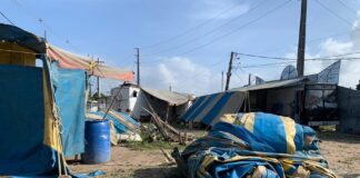 Famílias circenses sobrevivem à pandemia com venda de doces nas ruas da Grande Natal