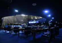 Senado aprova regulamentação do Fundeb sem dinheiro para o Sistema S e igrejas