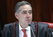 Presidente do TSE paralisa pedido sobre Ficha Limpa até definição do Supremo