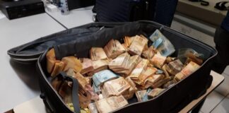 PM é detido com mais de R$ 500 mil em dinheiro em carro na Dutra em Pindamonhangaba