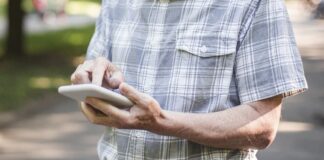 “Chega ao absurdo”, diz juiz ao condenar banco que ligou 52 vezes em um dia para idoso