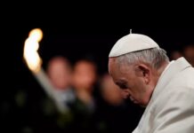 Em novo decreto, papa aumenta participação feminina na Igreja Católica