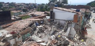 Itep faz perícia em botijões de gás encontrados em escombros após explosão e desmoronamento de casas com 4 mortes em Natal