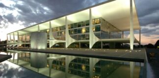 Governo projeta salário mínimo de R$ 1.147 e rombo de R$ 170 bi para 2022