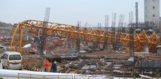 Tornado deixa mortos e centenas de feridos na China