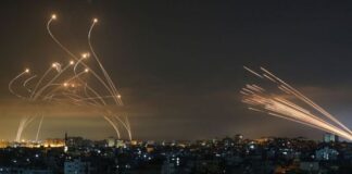 A impressionante foto que mostra luta entre Domo de Ferro de Israel e mísseis do Hamas