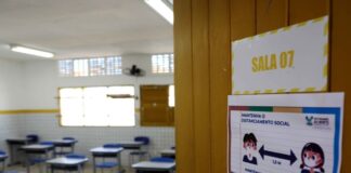 Secretaria de Saúde do RN prevê começar a vacinar professores contra Covid-19 em 24 de maio