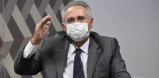 “Não podemos ter medo de arreganhos, ameaças, quarteladas”, diz Renan Calheiros