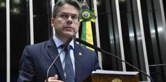 Senador Alessandro Vieira, da CPI, se lança como pré-candidato a presidente
