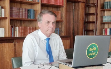 Bolsonaro diz que pretende definir hoje data para desobrigação de máscaras