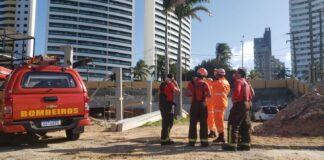 Viga se solta e atinge dois trabalhadores de uma obra em Ponta Negra