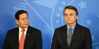 TSE avalia que existem condições técnicas para cassar a chapa Bolsonaro-Mourão