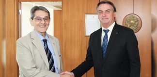 Roberto Jefferson é preso pela PF em sua casa após determinação de Alexandre de Moraes