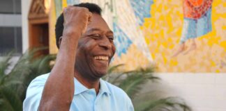 Pelé tem alta da UTI e continua em recuperação no hospital