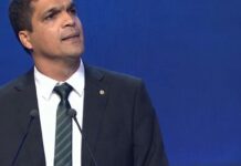 Cabo Daciolo se filia ao Brasil 35 e lança pré-candidatura à Presidência