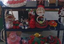 Artesãs de Major Sales investem em produção de artigos natalinos