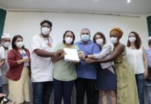 Governadora sanciona lei que reserva vagas em concursos públicos para população negra