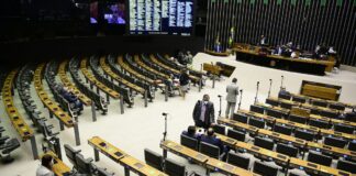 Congresso derruba veto e Fundo Eleitoral será de R$ 5,7 bilhões