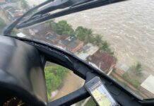 Rio Grande do Norte envia militares, helicóptero e barcos para ajudar em buscas e salvamentos na Bahia