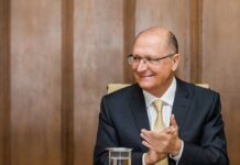 Alckmin se encontra com Siqueira e acerta filiação com PSB para ser vice de Lula