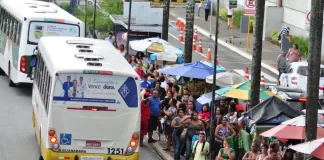 Empresas ameaçam retirar linhas de ônibus caso a Prefeitura de Natal não pague gratuidade de idosos e meia-passagem de estudantes